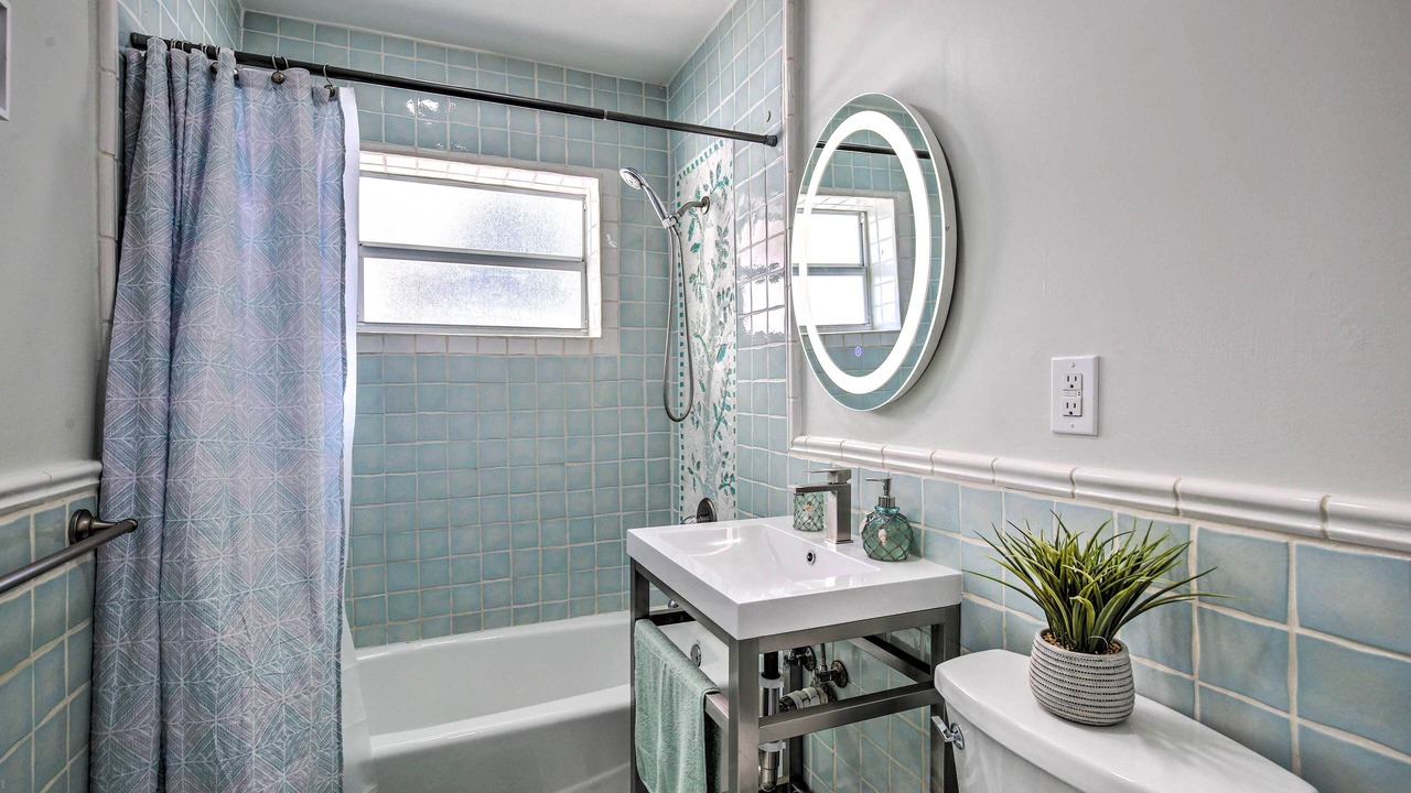 Photo of Bathroom in Central Fort Lauderdale