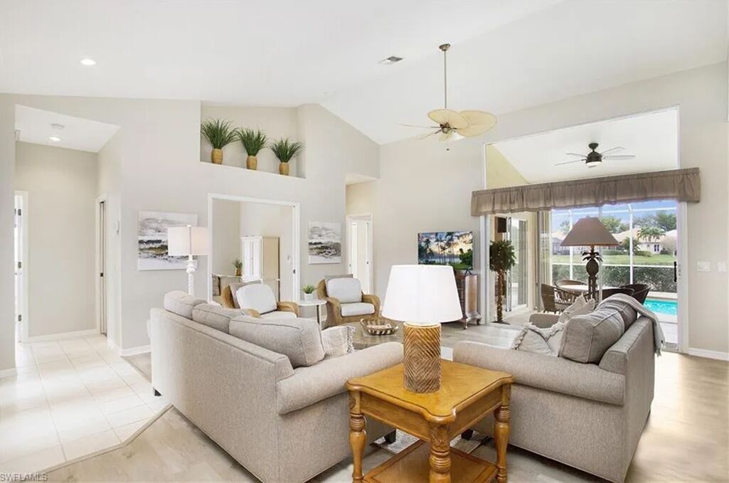 Photo of Livingroom in Falcons Glen