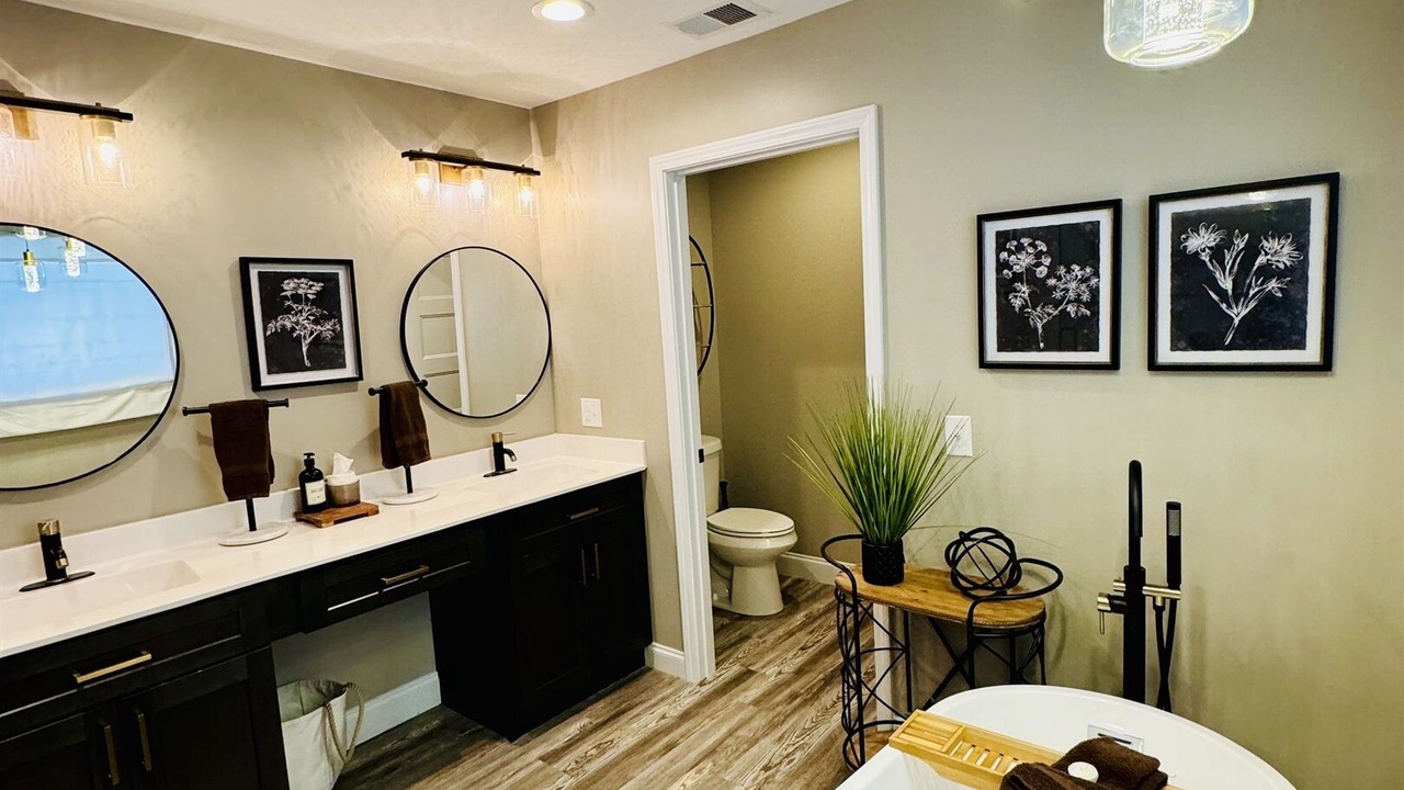 Photo of Bathroom in Cedar Bluff