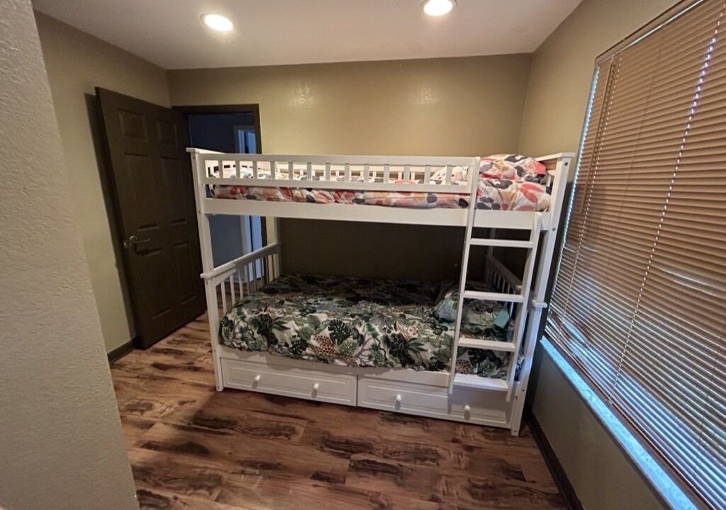 Photo of Bedroom in Belleview Heights