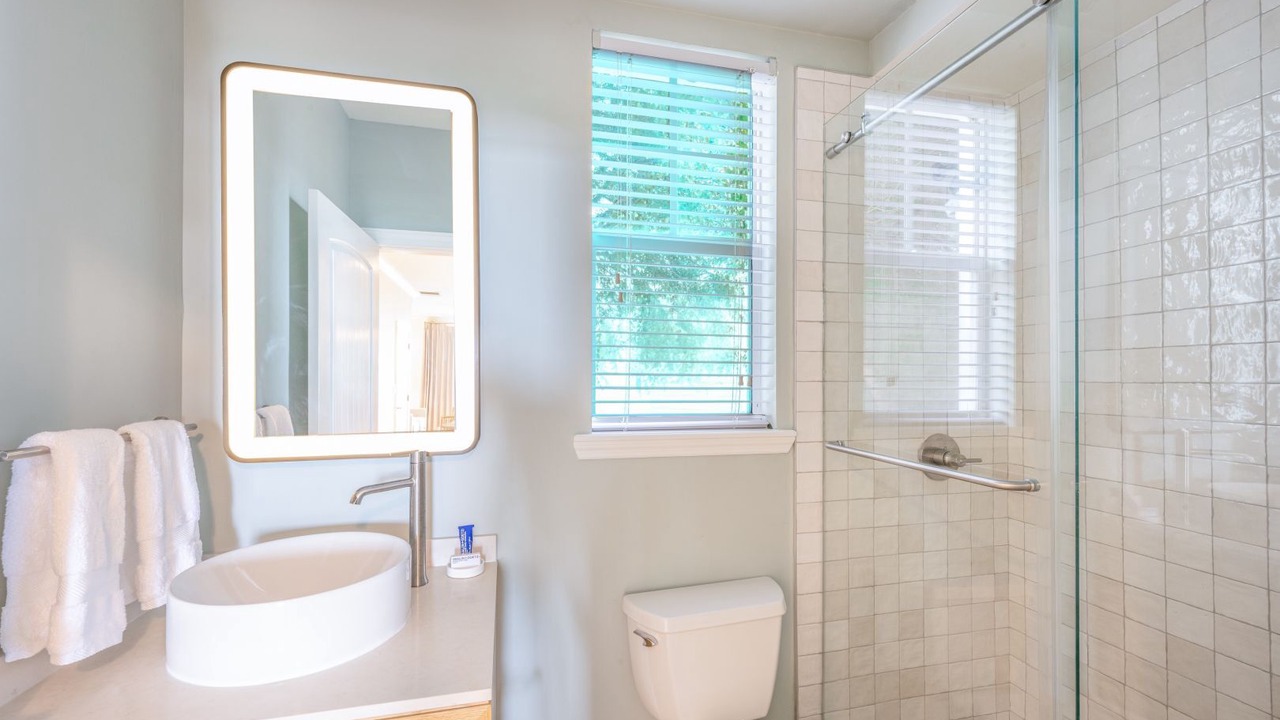 Photo of Bathroom in Islamorada