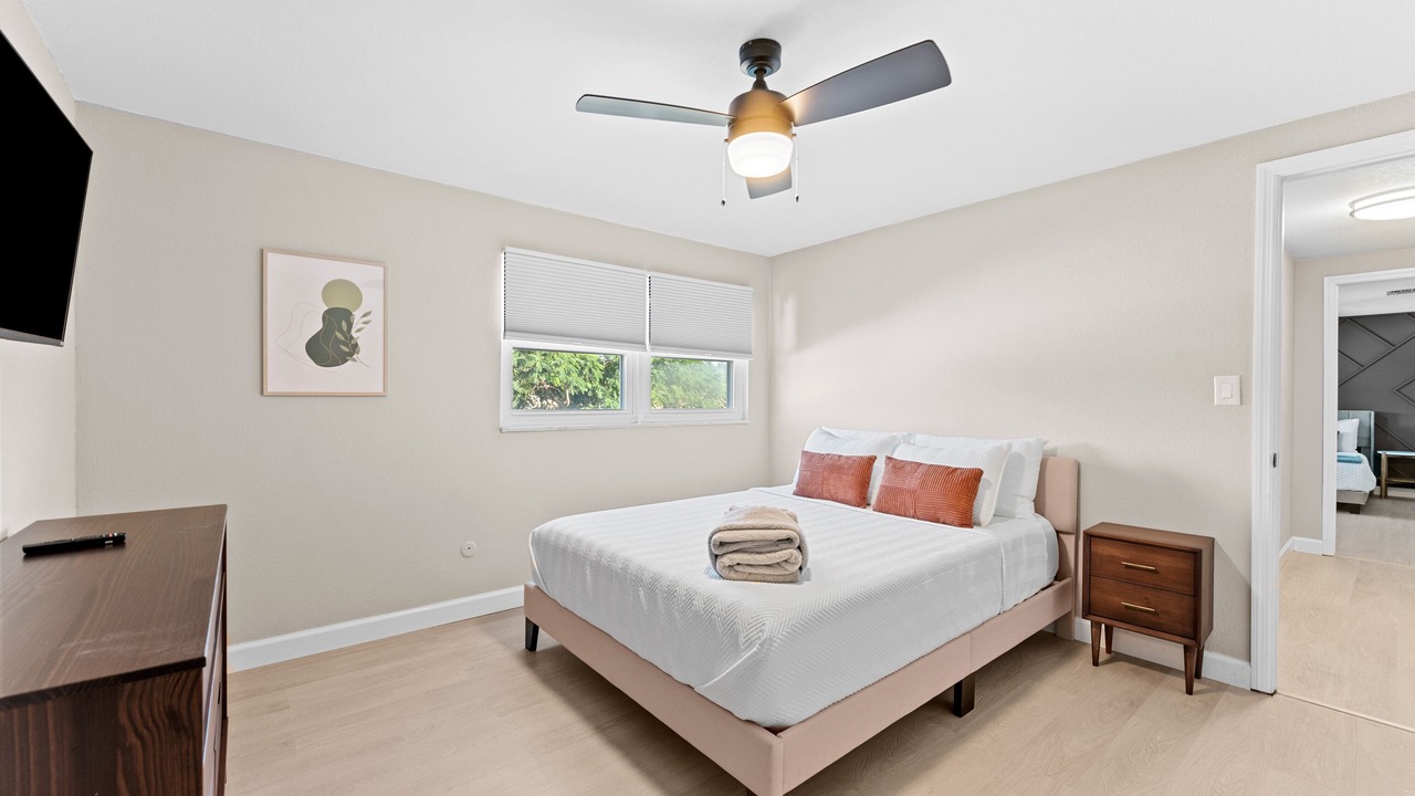 Photo of Bedroom in Bay Crest Park