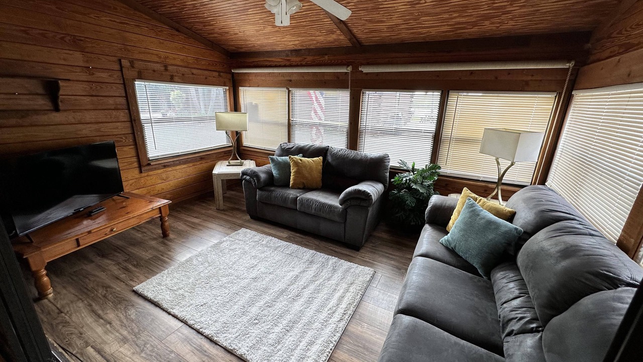 Photo of Livingroom in Okeechobee