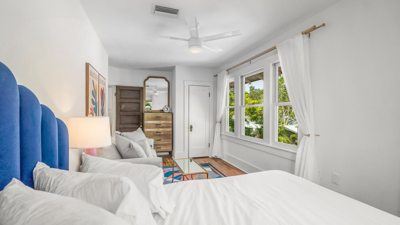 Photo of Bedroom in Downtown