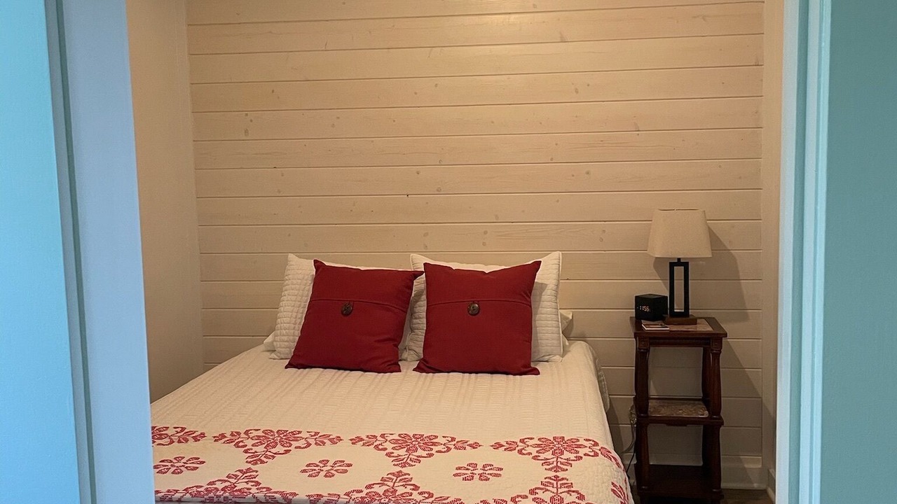 Photo of Bedroom in Tracy City