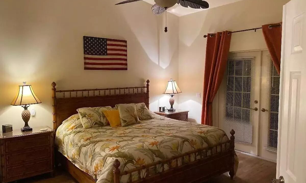Photo of Bedroom in Naples