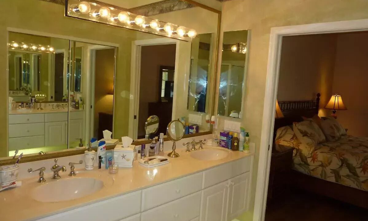 Photo of Bathroom in Naples