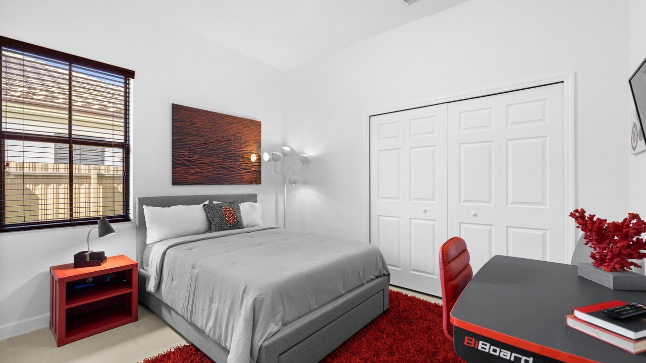 Photo of Bedroom in Tamiami