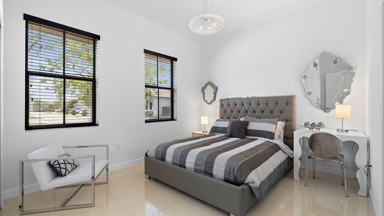 Photo of Bedroom in Tamiami