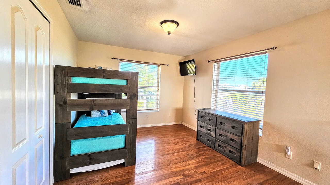 Photo of Bedroom in Marineland Acres