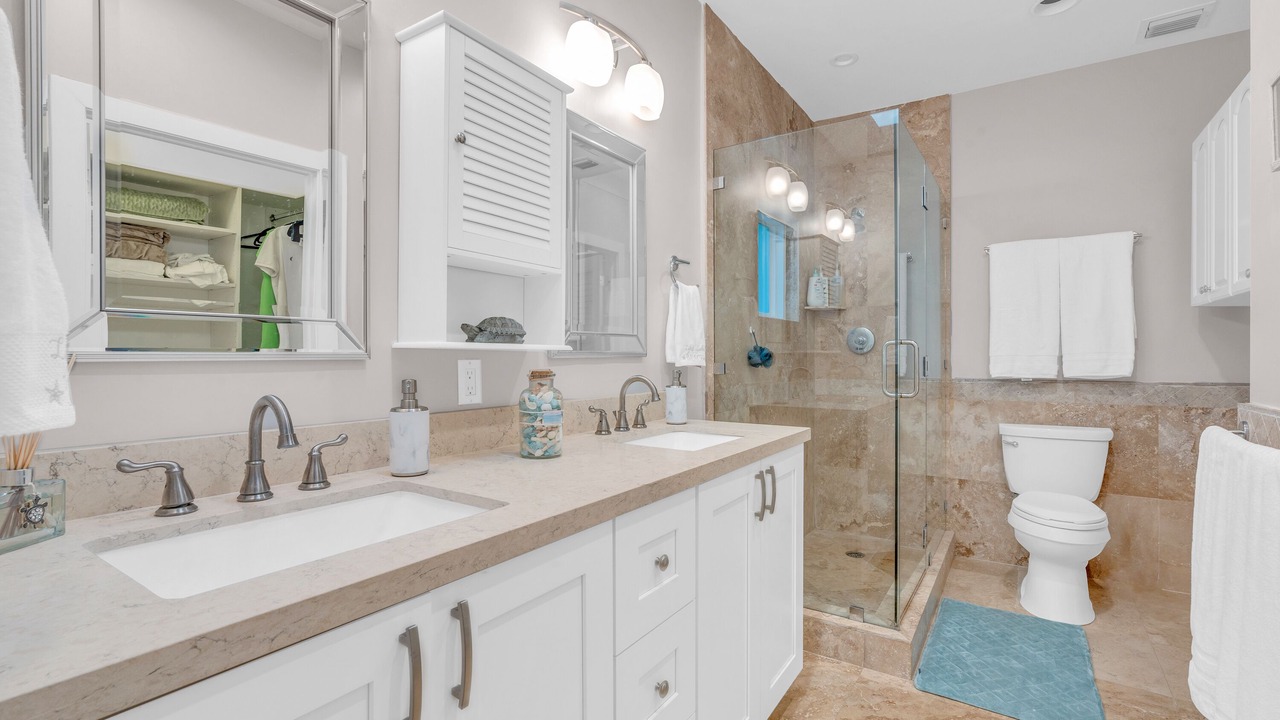 Photo of Bathroom in Anglers Park