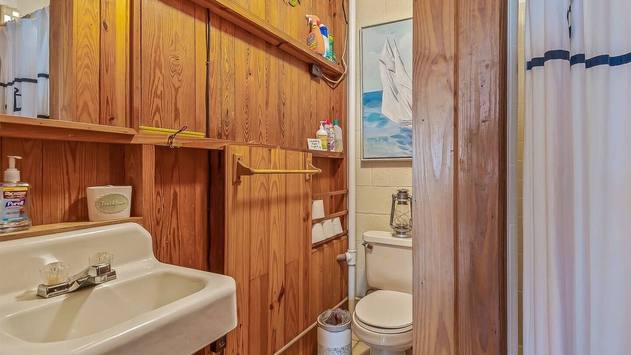 Photo of Bathroom in Alligator Point