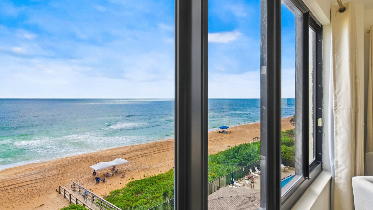 Photo of Patio Balcony in Ormond-by-the-Sea