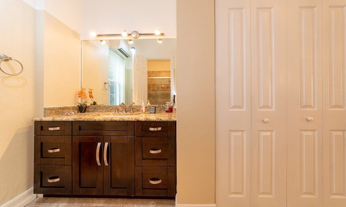 Photo of Bathroom in Truckland