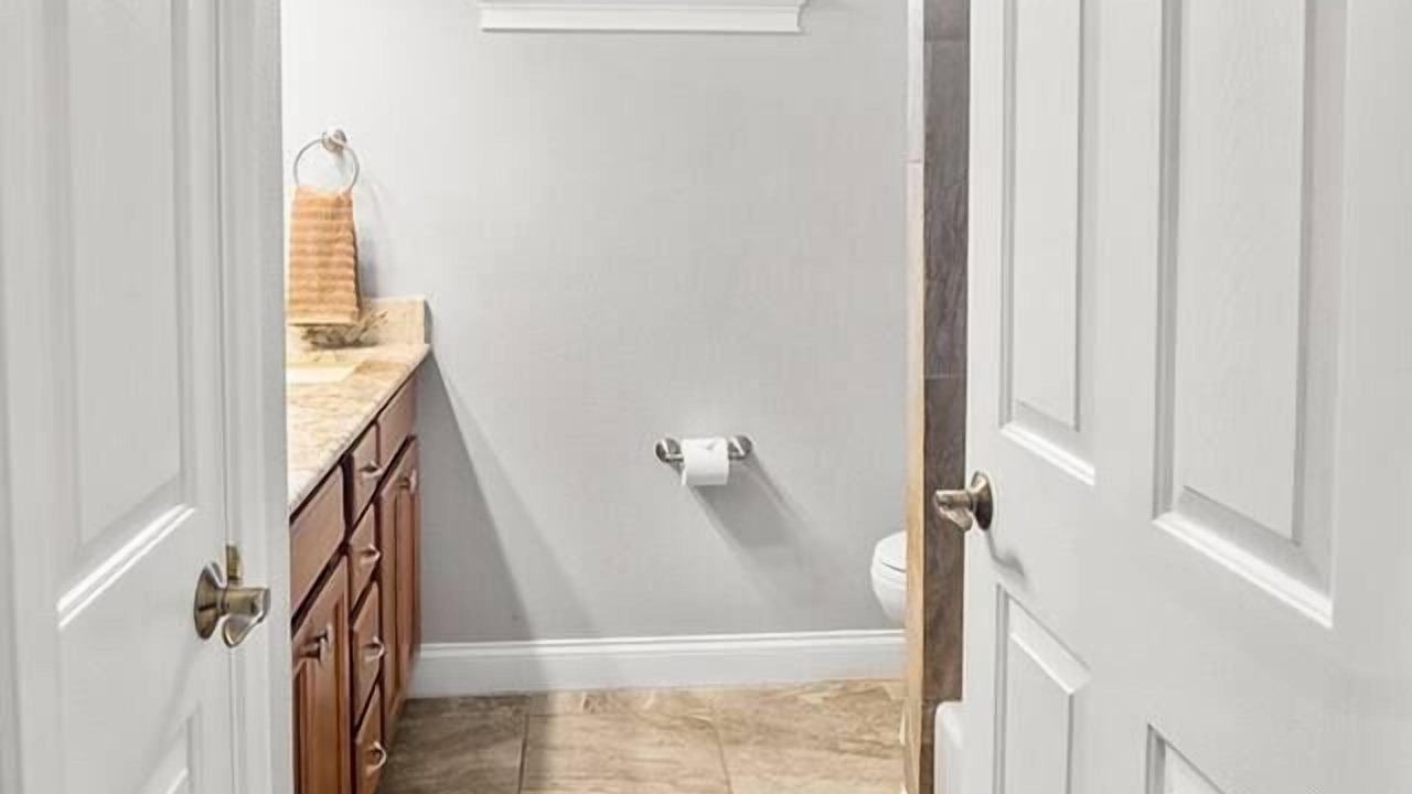Photo of Bathroom in Lakeland