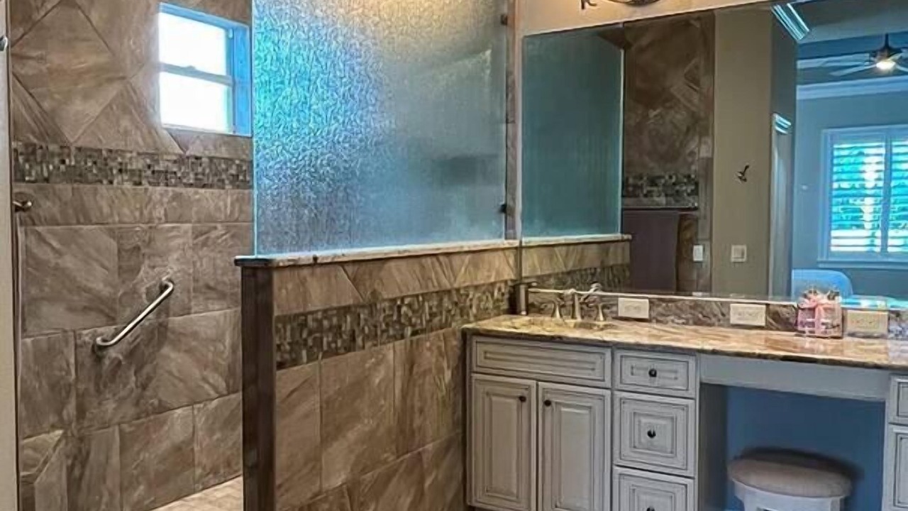 Photo of Bathroom in Lakeland