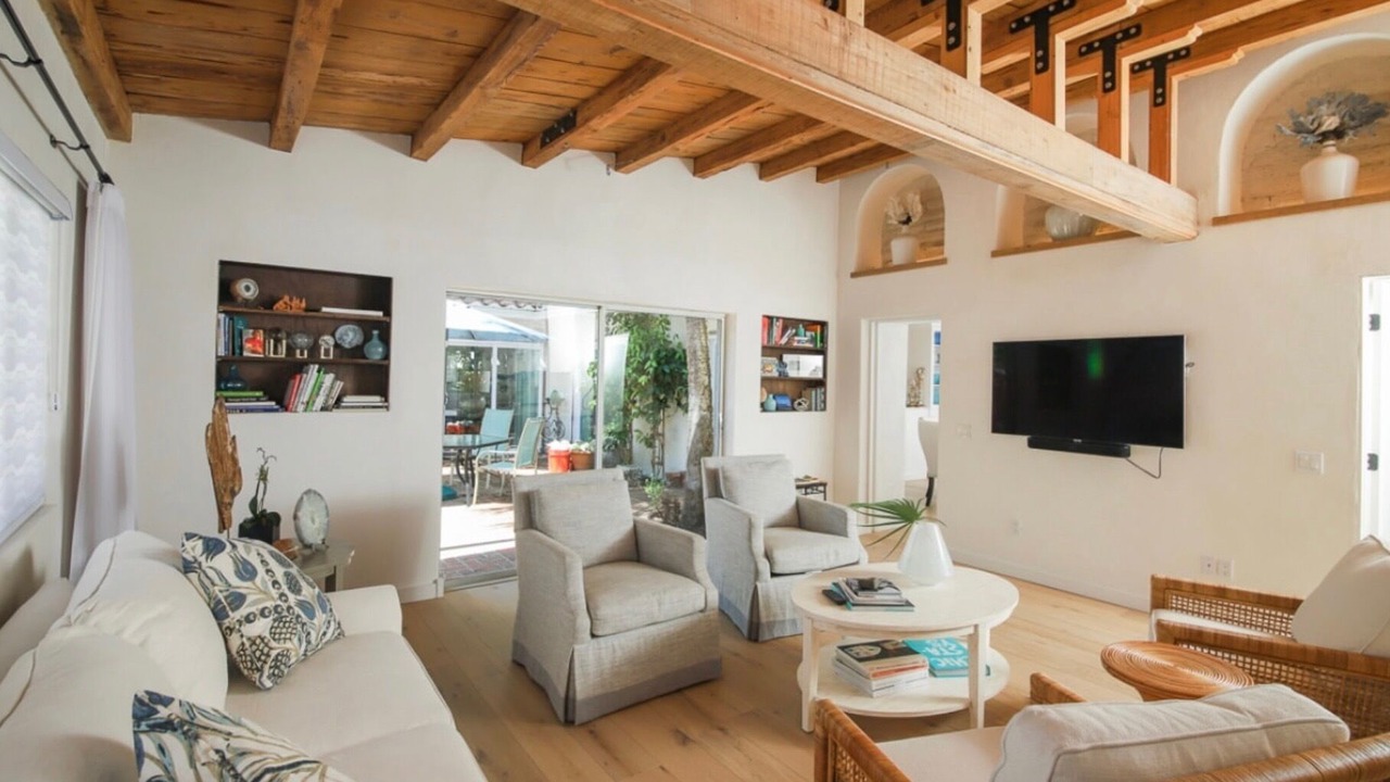 Photo of Livingroom in Downtown Boca Grande Historic District