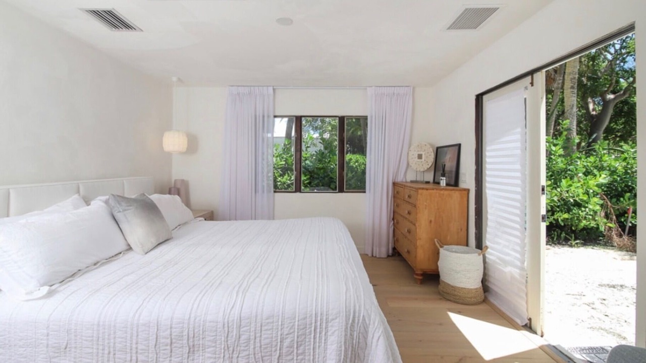 Photo of Bedroom in Downtown Boca Grande Historic District