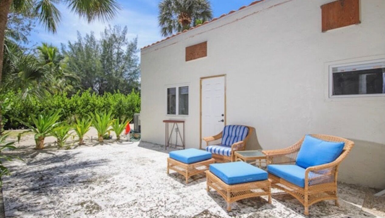 Photo of Patio Balcony in Downtown Boca Grande Historic District