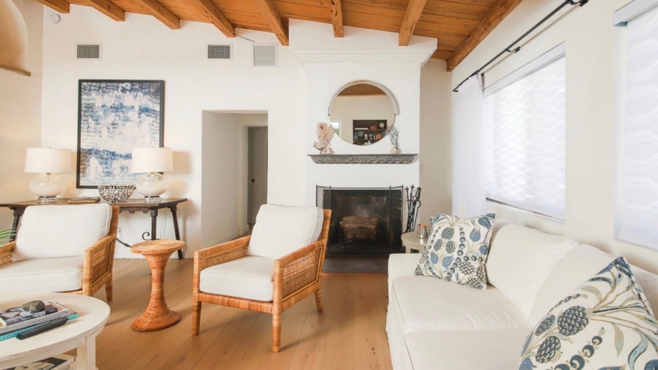 Photo of Livingroom in Downtown Boca Grande Historic District