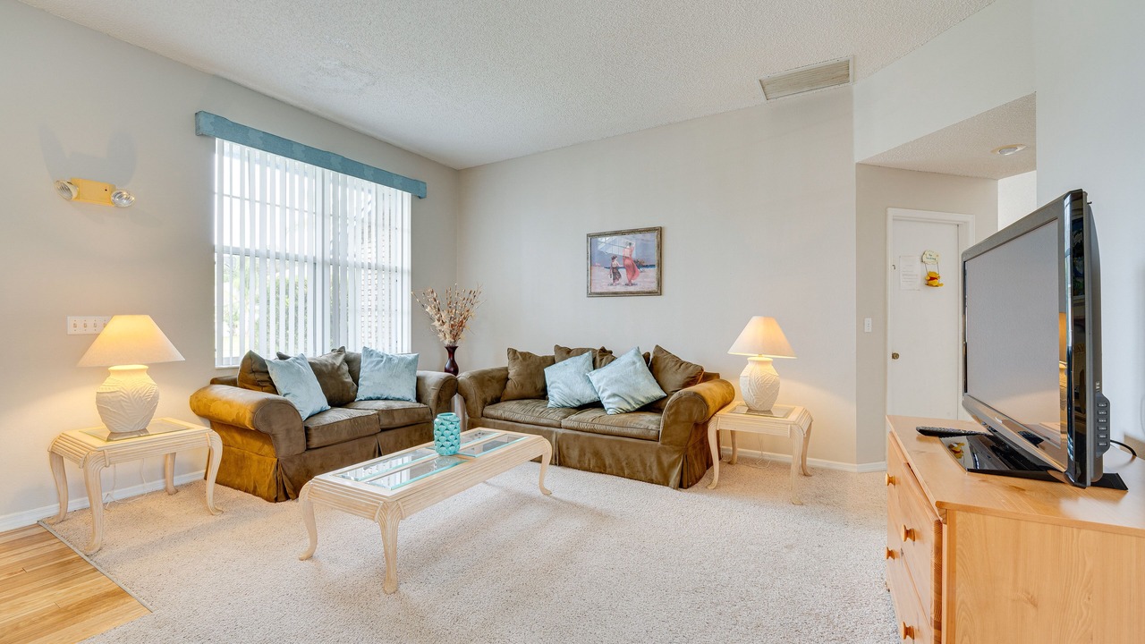 Photo of Livingroom in Lindfields