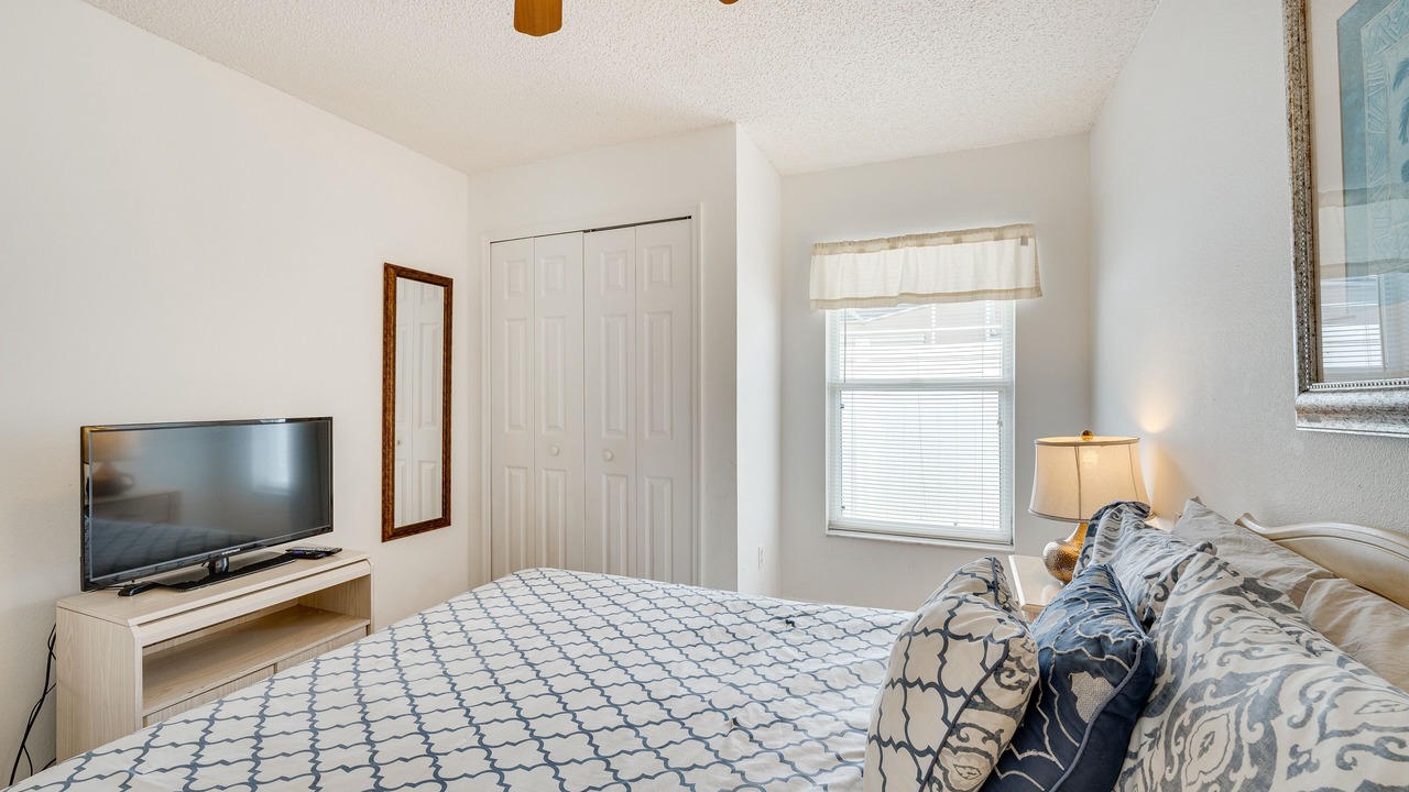 Photo of Bedroom in Lindfields