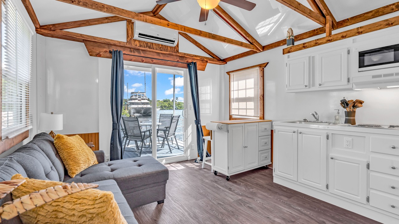 Photo of Livingroom in Marathon