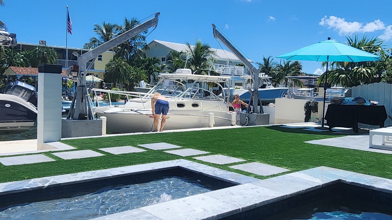 Photo of Others in Tavernier