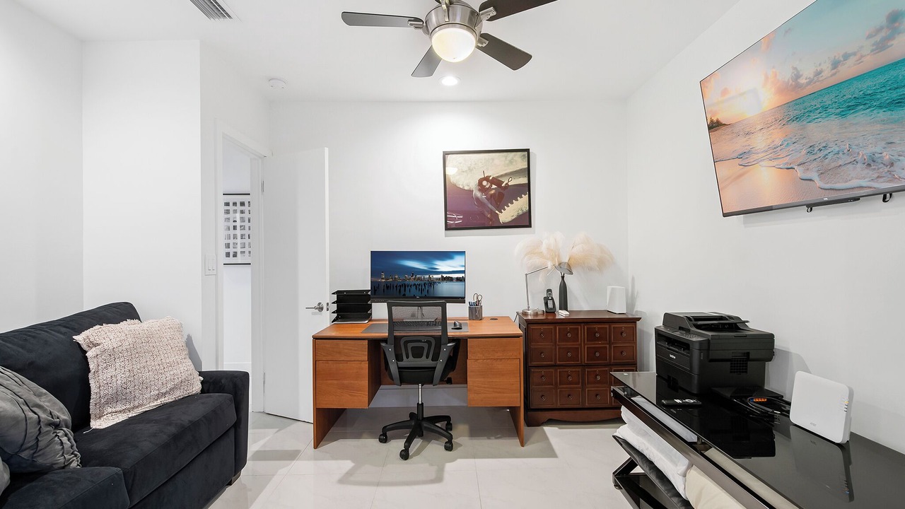 Photo of Livingroom in Harbordale