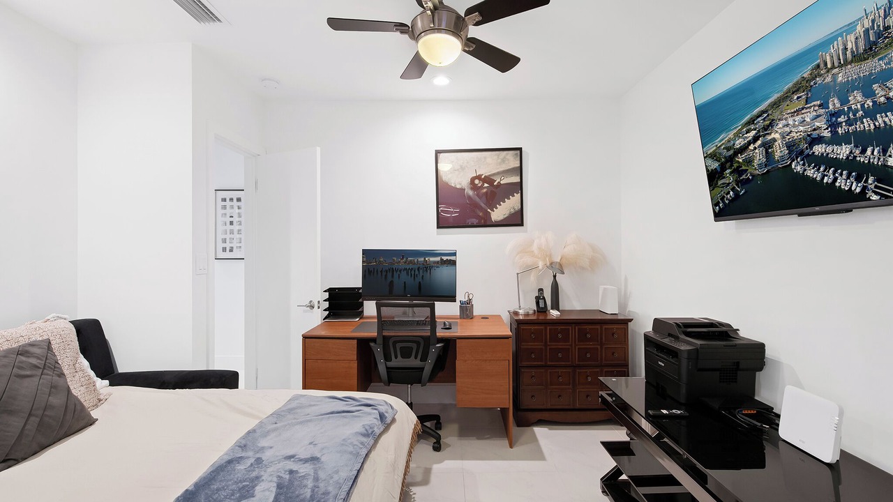 Photo of Bedroom in Harbordale