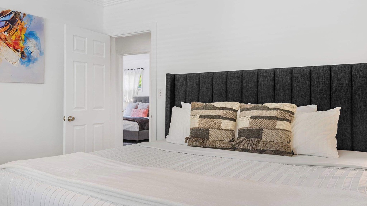 Photo of Bedroom in Biscayne Park