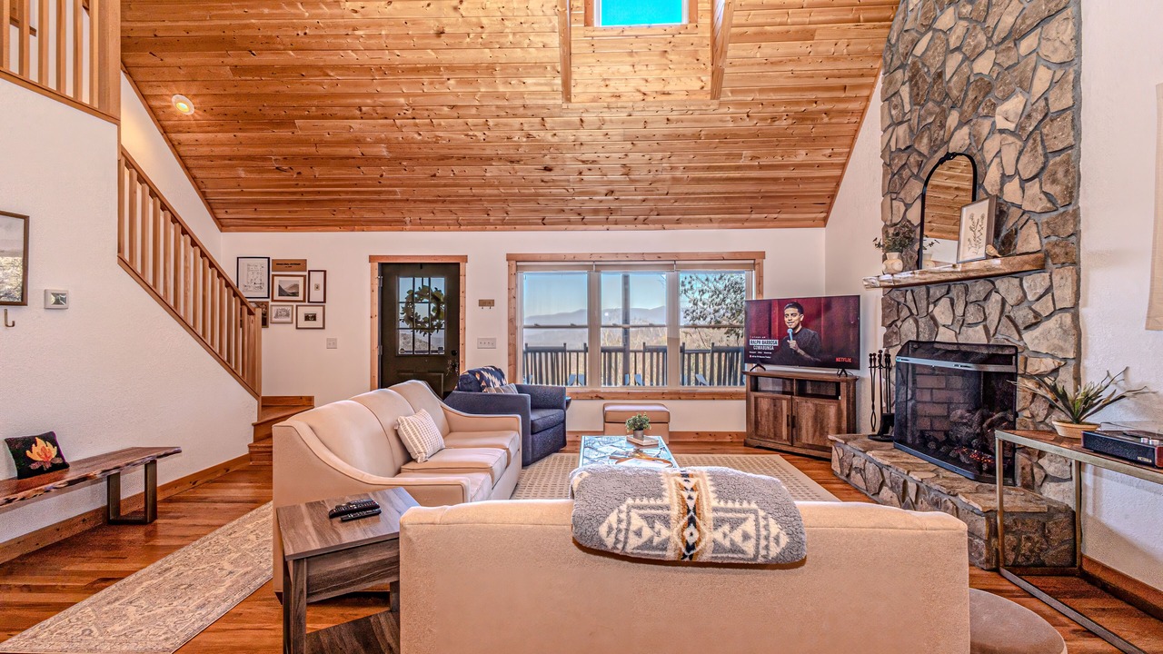 Photo of Livingroom in Bryson City