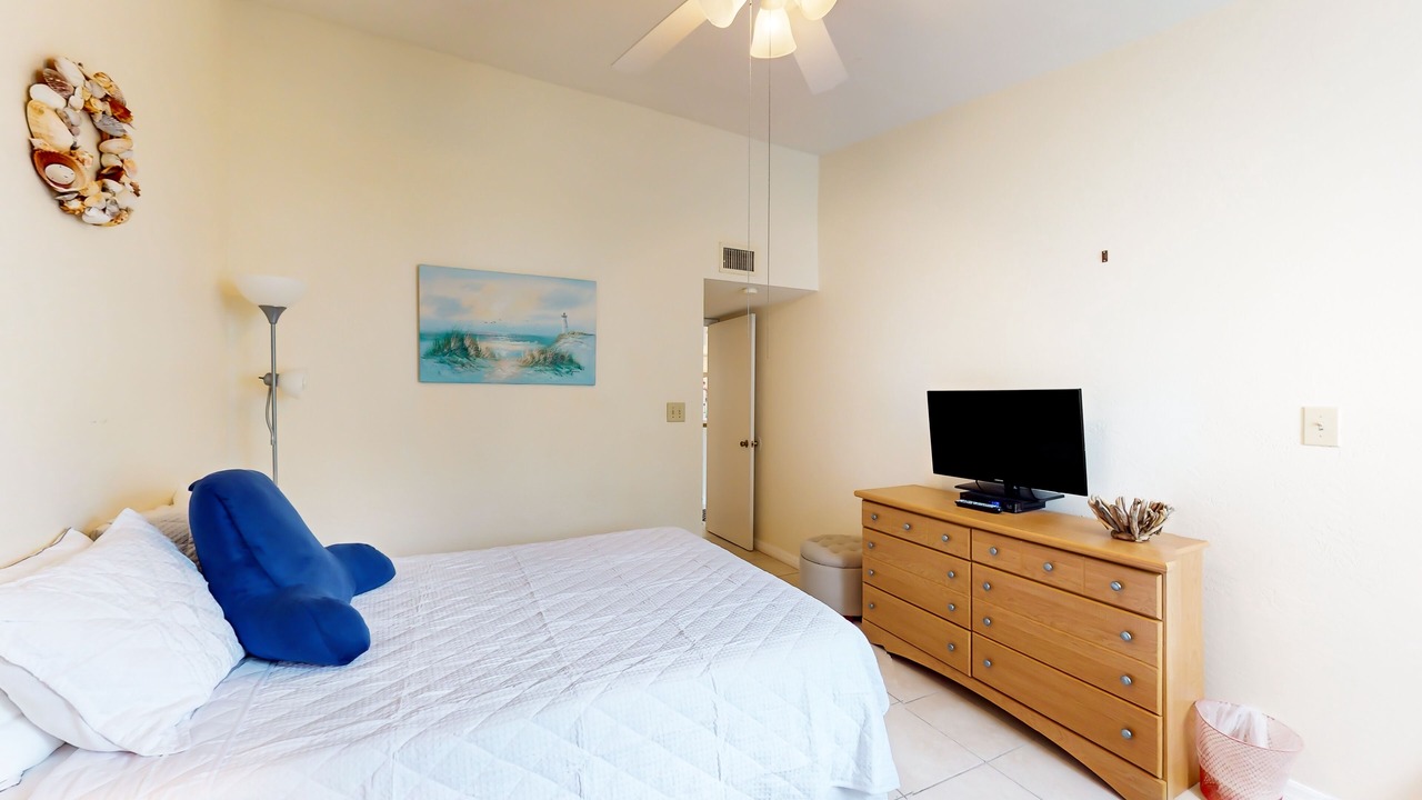 Photo of Bedroom in Ocean Side Village