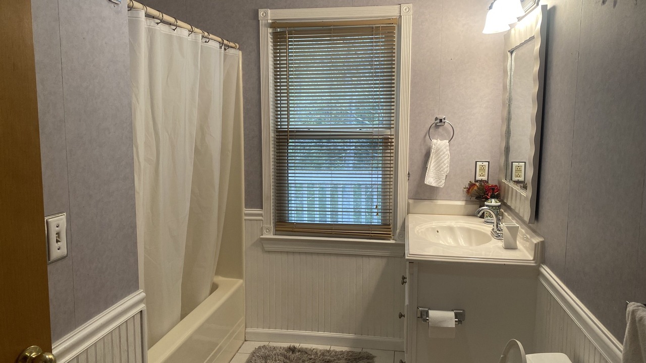 Photo of Bathroom in Kingsport