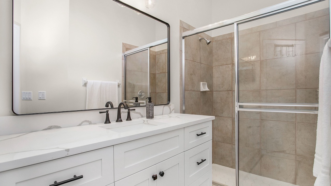 Photo of Bathroom in Naples