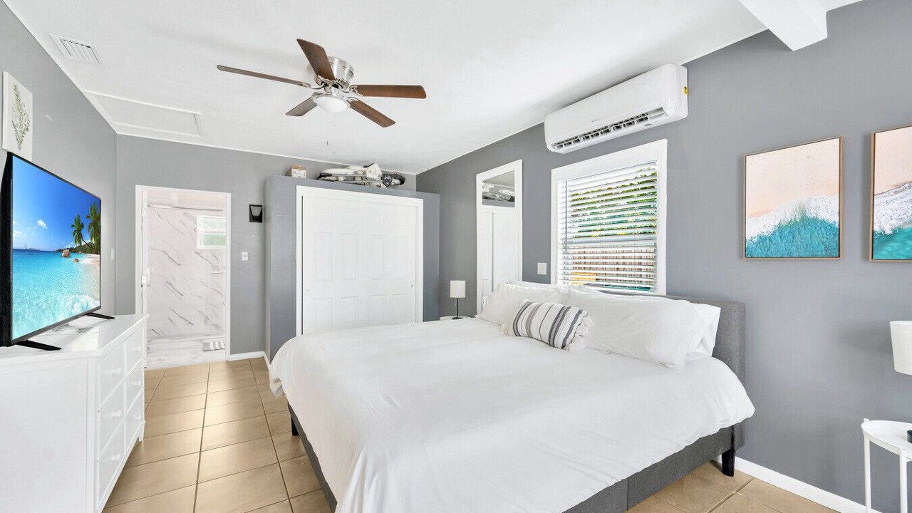 Photo of Bedroom in Oyster Bay