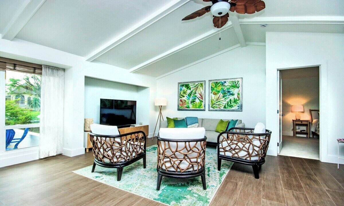 Photo of Livingroom in Beachview Country Club Estates