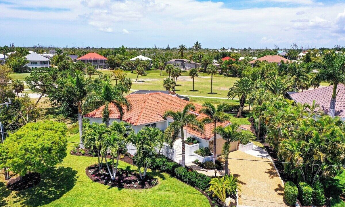 Photo of Outdoor in Beachview Country Club Estates
