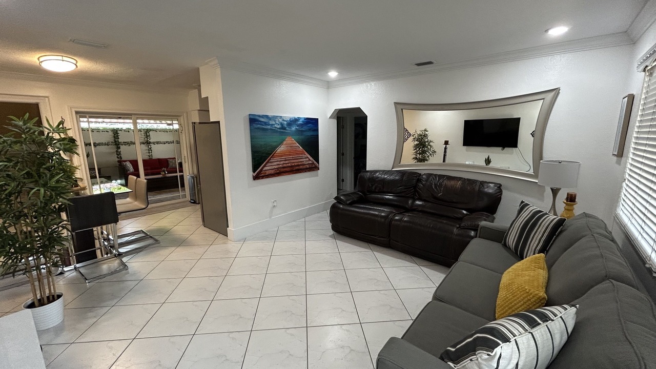 Photo of Livingroom in West Little Havana