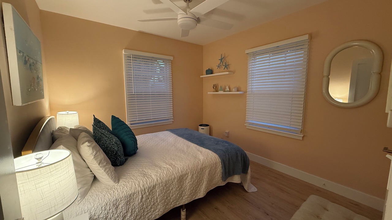 Photo of Bedroom in Mango Groves