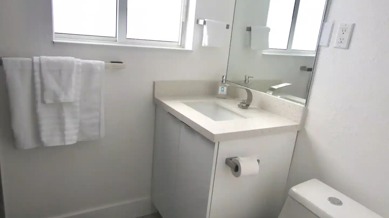 Photo of Bathroom in Flagami