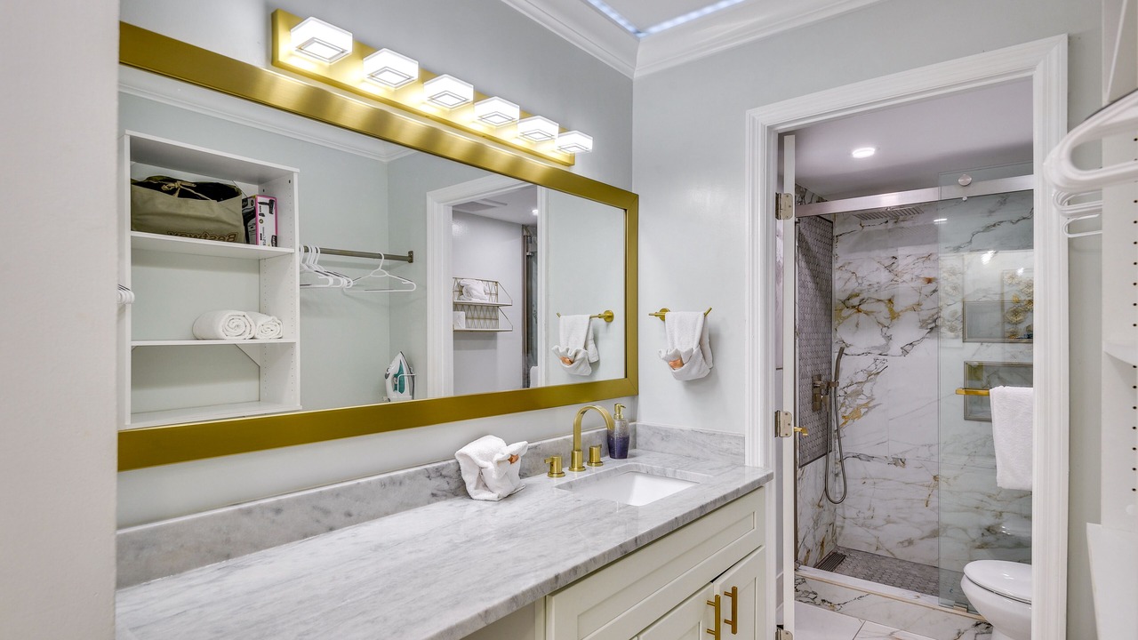 Photo of Bathroom in Bostwick Park