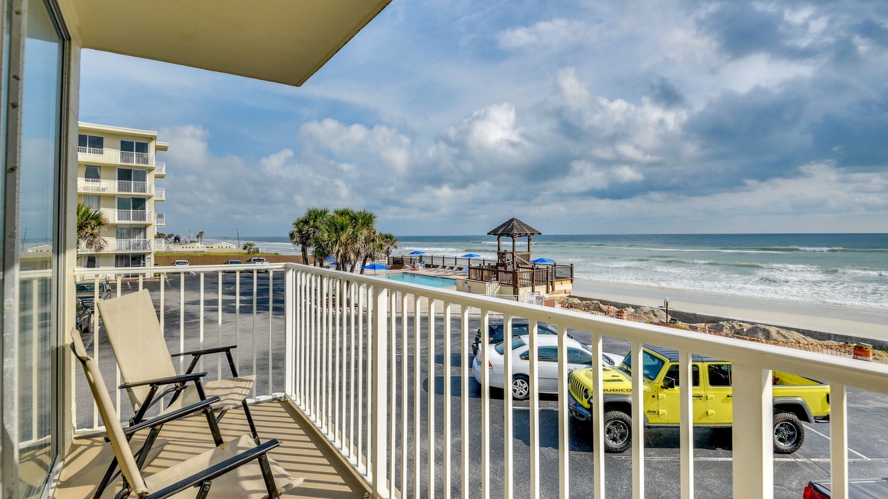 Photo of Patio Balcony in Bostwick Park