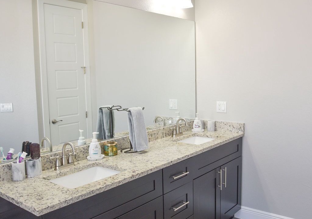 Photo of Bathroom in Trafalgar