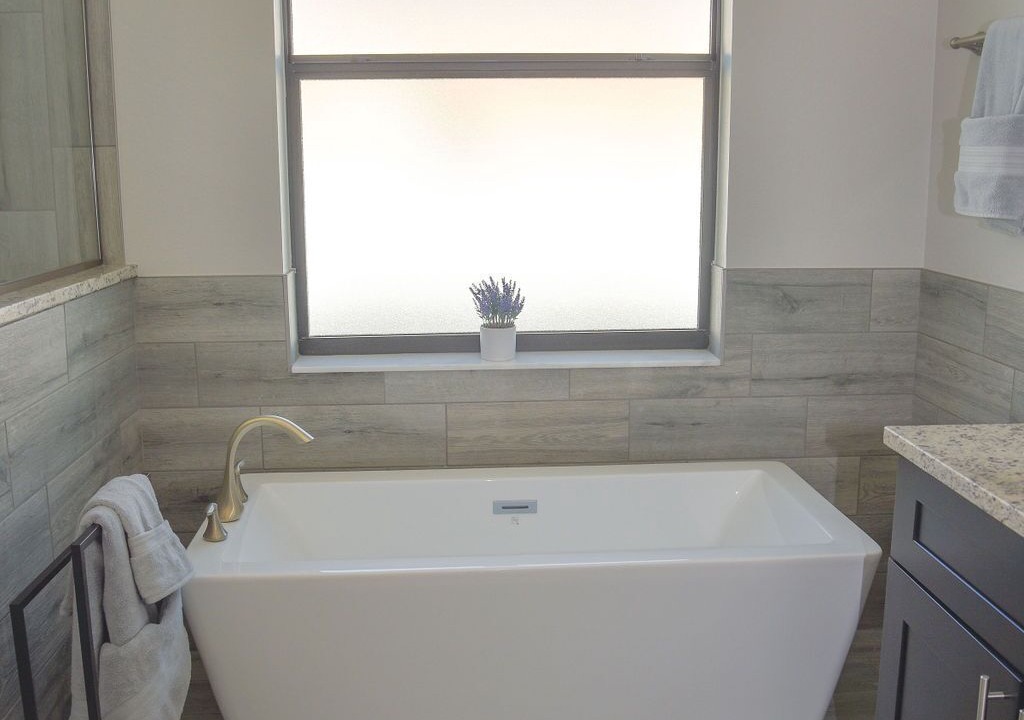 Photo of Bathroom in Trafalgar