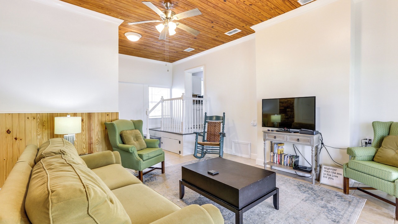 Photo of Bedroom in Panacea