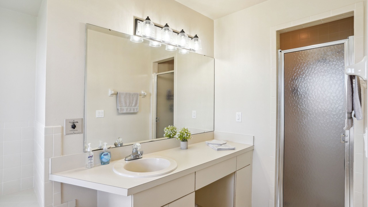 Photo of Bathroom in Indian Lake Estates