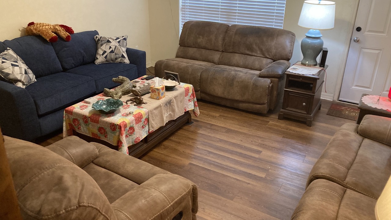 Photo of Livingroom in Belleview Heights