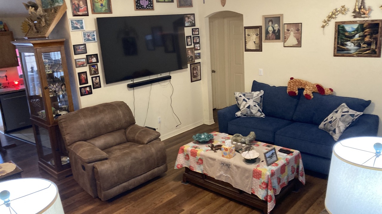 Photo of Livingroom in Belleview Heights