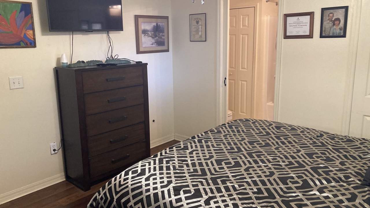 Photo of Bedroom in Belleview Heights